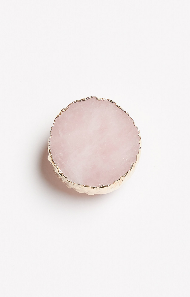 Gold plated rose quartz crystal cabinet handle - Large. Rose Quartz  Gold Plated  4-6 cm Note: This concerns a natural stone and therefore the size and colour will vary.