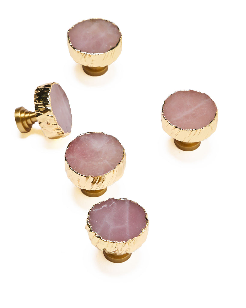 Gold plated rose quartz crystal cabinet handle multi pack. Our natural crystal cabinet pulls will add a unique style to your interior decor, from wardrobes to cabinets. Displaying a natural Rose Quartz, a crystal symbolising self love, coated in yellow gold plating. Adding the finishing touches to your elegant home.